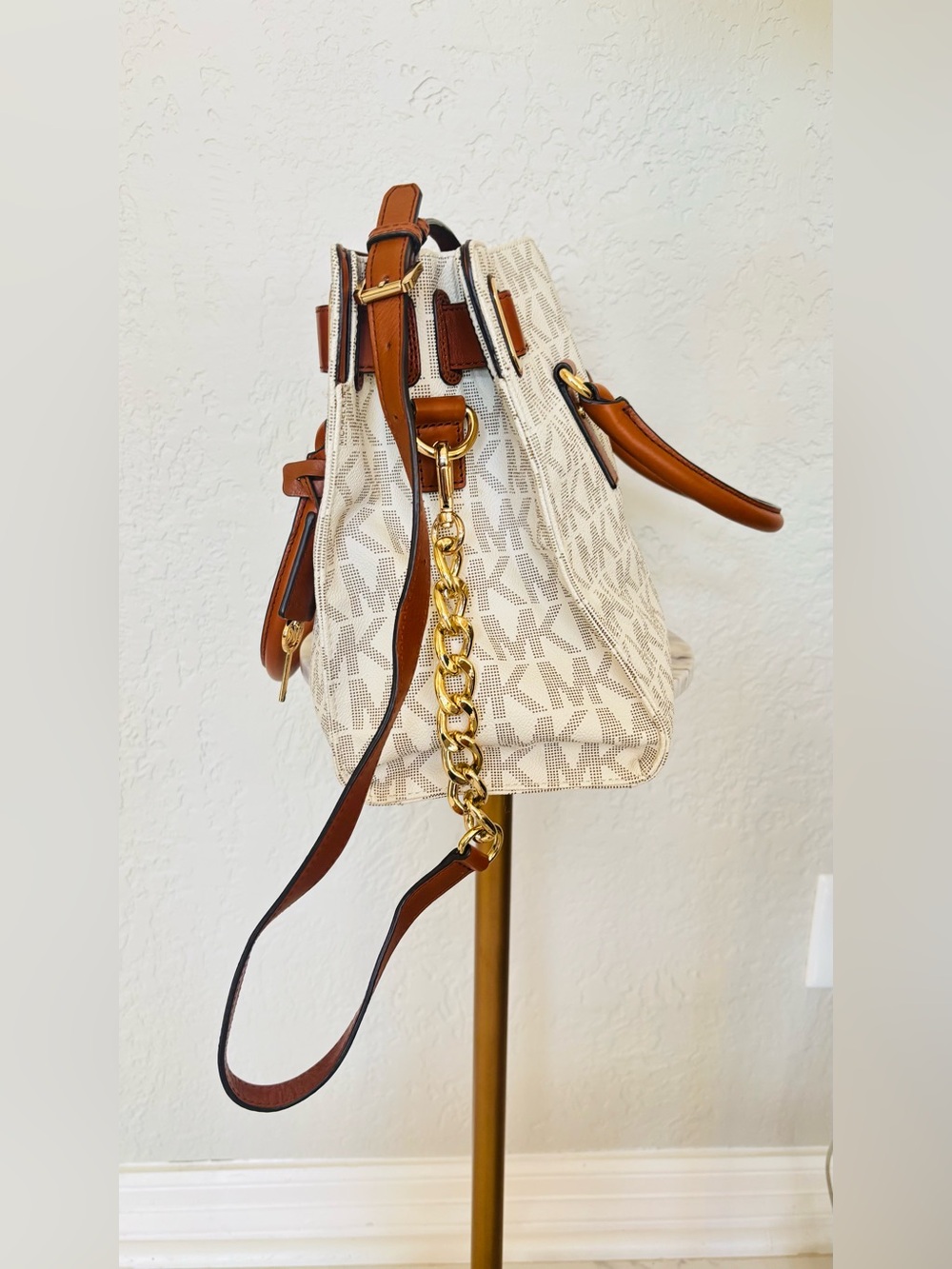 Michael Kors Signature Satchel in Vanilla and Cedar Hamilton Traveler NWT - Picture 12 of 16